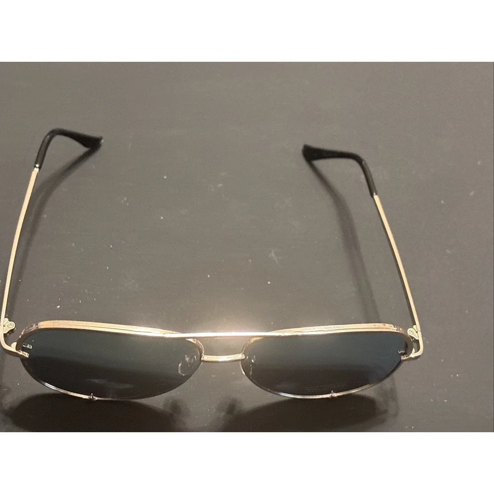 Unbranded Gold Tone Aviator Sunglasses Green Lenses 100% UV Protection